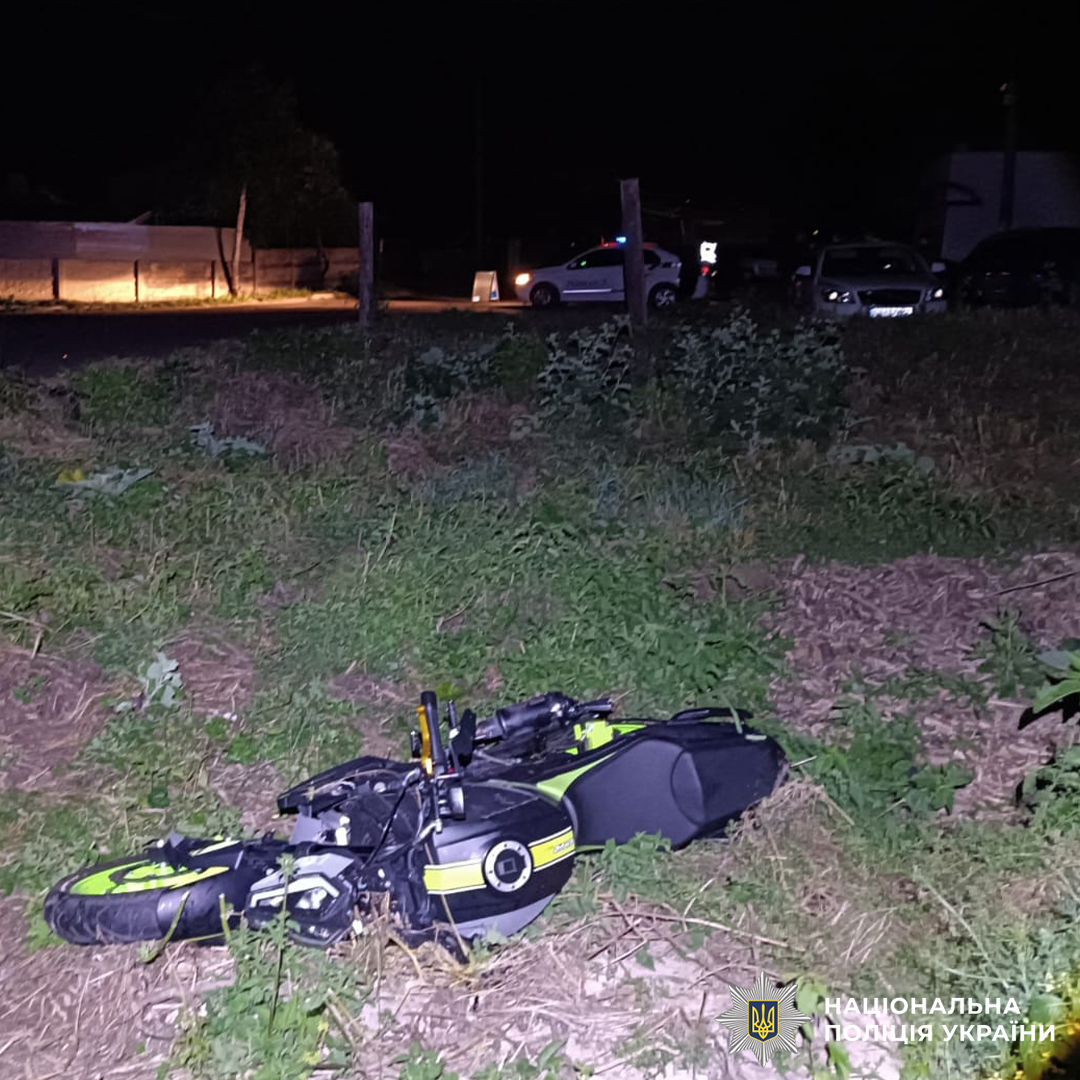 На Львівщині внаслідок ДТП травмувалися неповнолітній мотоцикліст та пасажирка (фото)