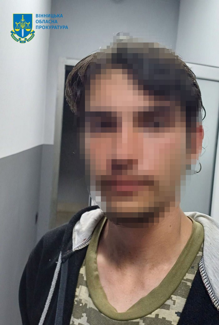 З ножем та сокирою напав на матір і вітчима. На Вінниччині затримано жорстокого вбивцю