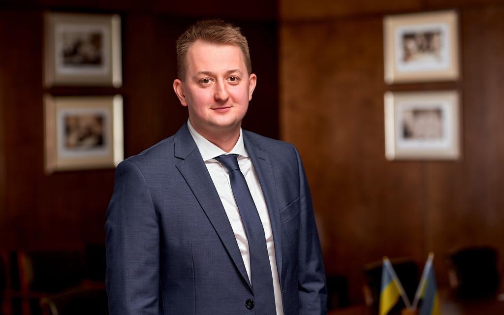 У МОЗ заявили коли українці зможуть подорожувати за COVID-паспортами