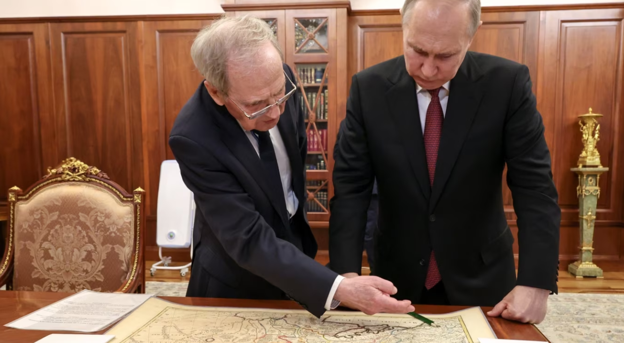 В Офісі президента відреагували на Путіна та мапу «без України»