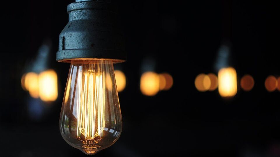 На Львівщині оновили графік відключень світла на 28 серпня