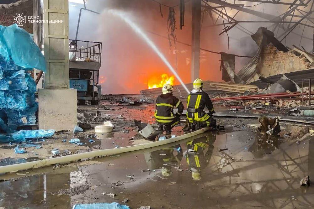 З'явилися фото з місця вибуху у Тернополі