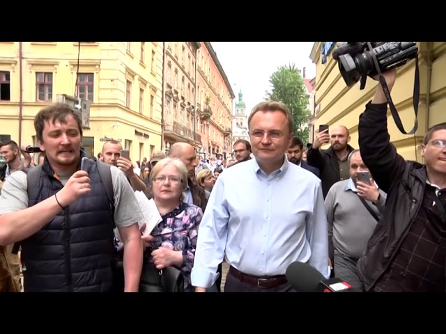 Садовий таки поспілкувався з активістами