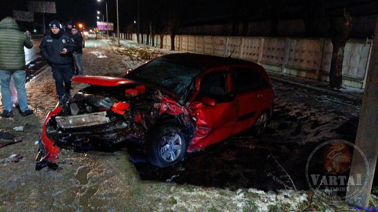 Двоє дітей травмувалися у зіткненні автівок під Львовом