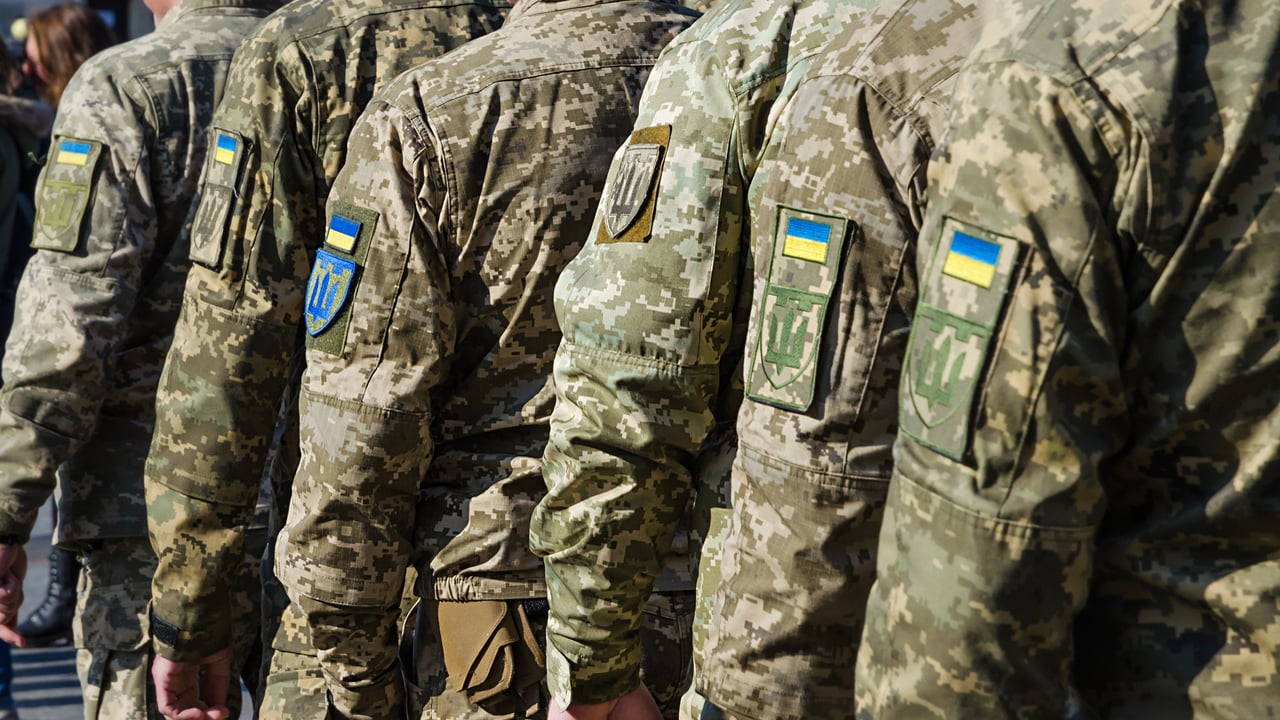 Великі штрафи, розшук за рішенням суду: як каратимуть ухилянтів в Україні