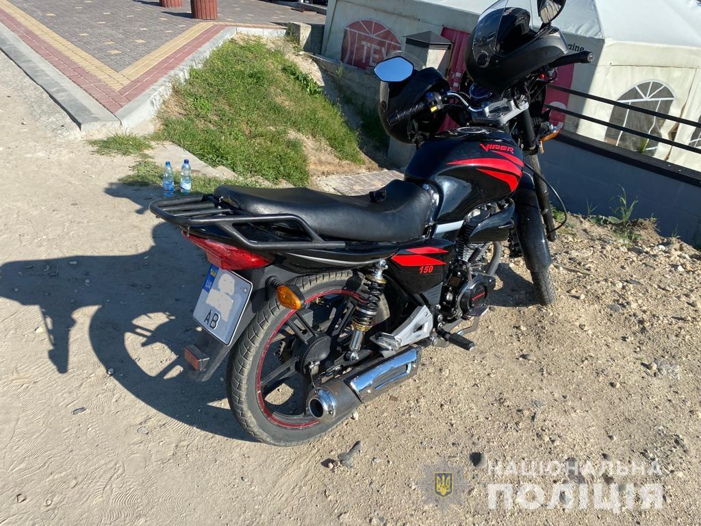 Травмована 18-річна пасажирка байка і велосипедист під колесами авто. На Львівщині - дві ДТП з потерпілими