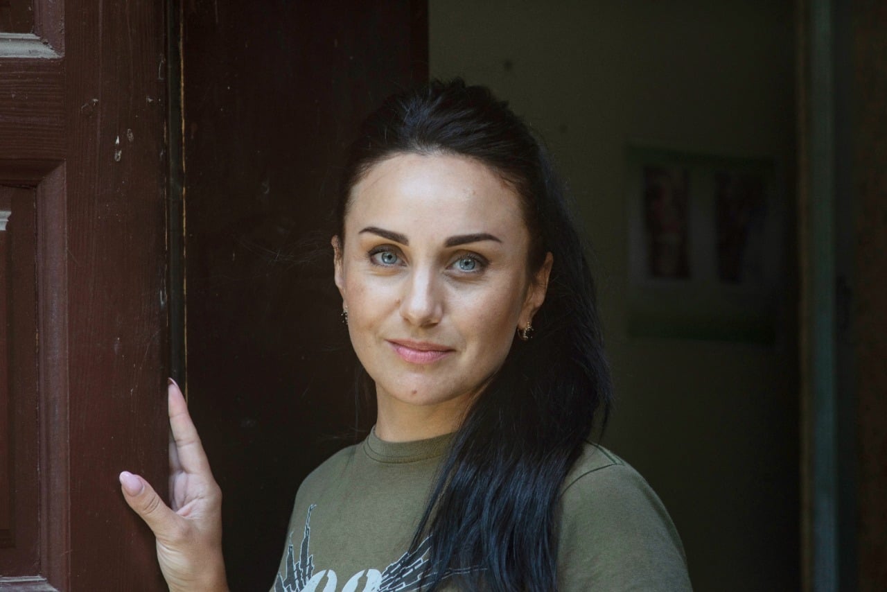 #Живий_Герой. Старша медична сестра Оксана розповіла про обстріли та поранених