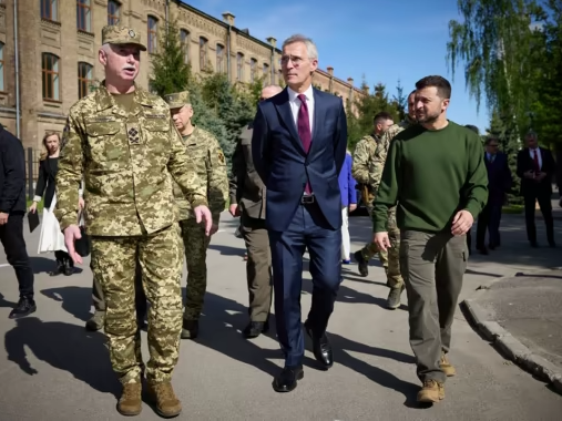 НАТО розробляє план, як «захистити від Трампа» військову допомогу Україні,− WSJ