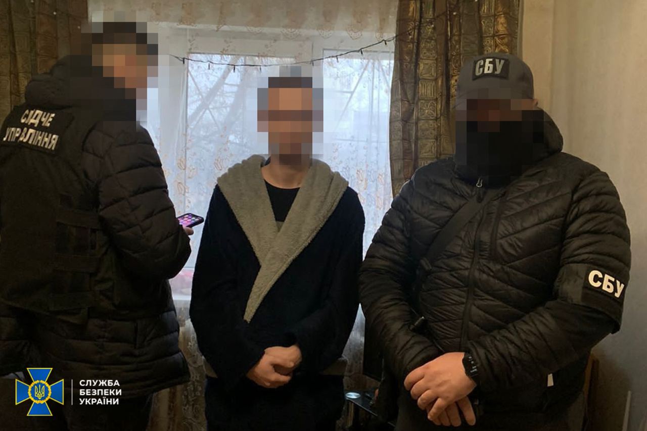 СБУ викрила шахраїв, які видурили у підприємців 3 млн грн начебто «для ЗСУ»