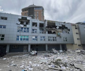 Удар РФ по пологовому та «Охмадиту» в Києві: зросла кількість жертв та постраждалих