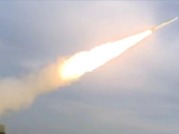 Росіяни завдали масованого ракетного обстрілу по порту в Одесі, є жертви. Оновлено
