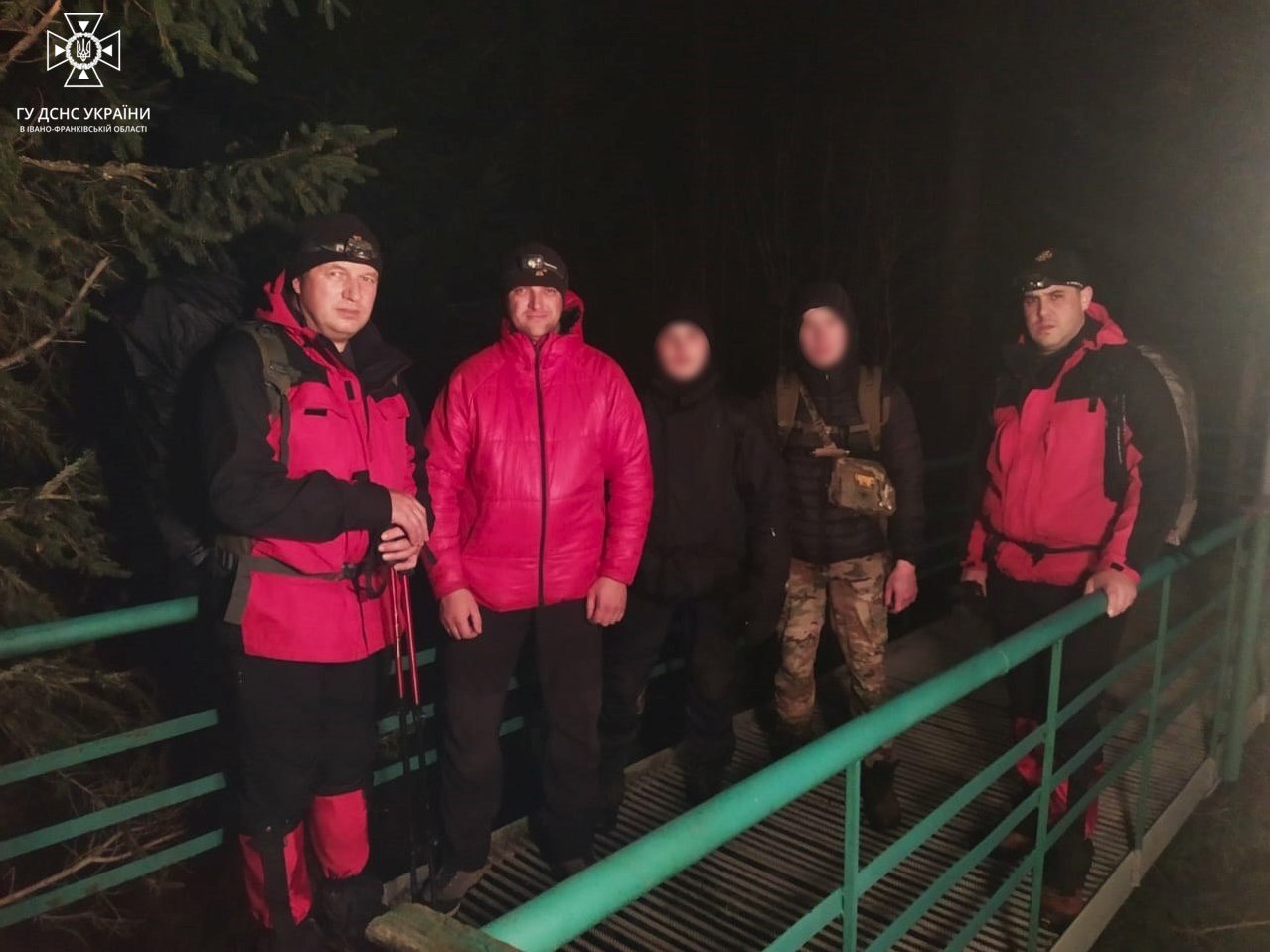 Рятувальники розшукали туристів, які заблукали на Говерлі