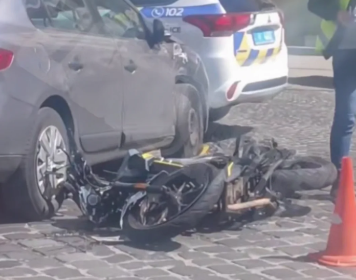 У Львові збили мотоцикліста: кадри з місця події