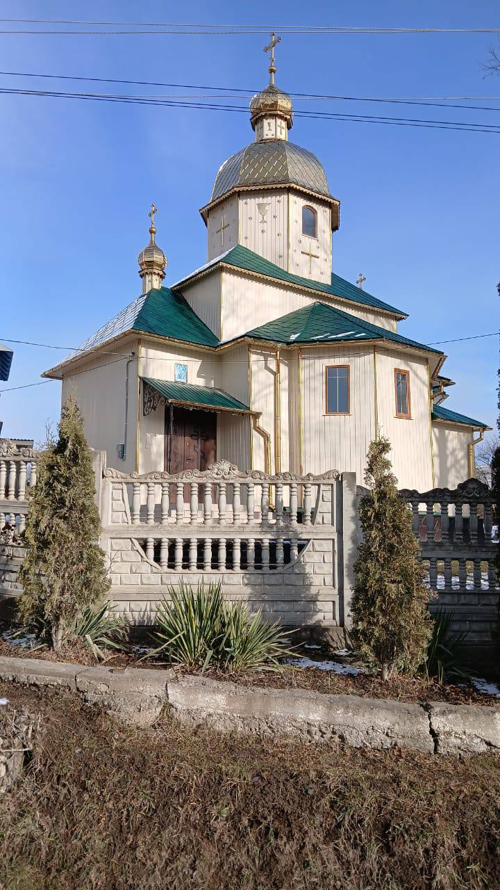 На Буковині 95-річна парафіянка підтримала перехід своєї церкви до ПЦУ