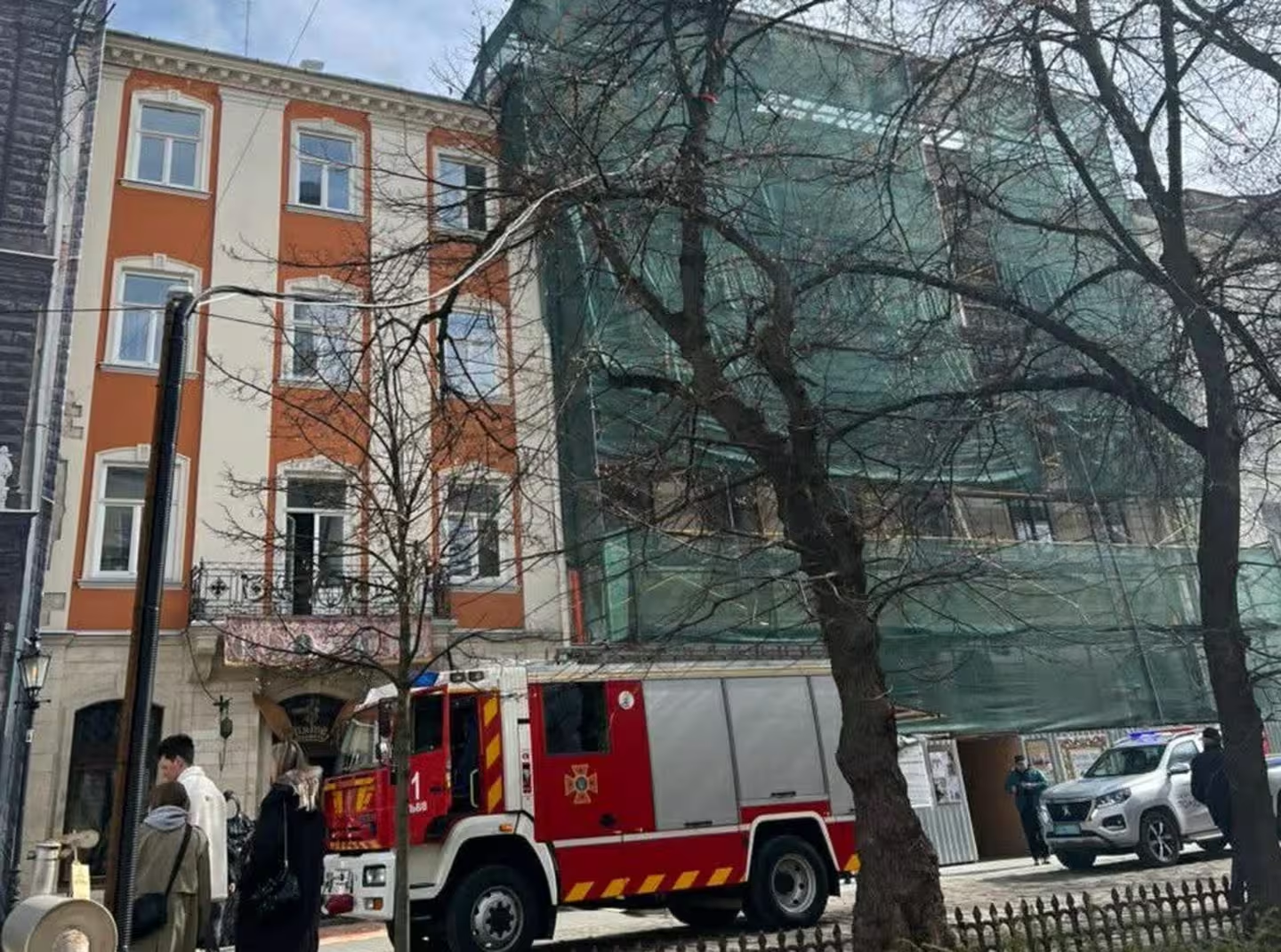 У центрі Львова горів ресторан: що відомо (фото)