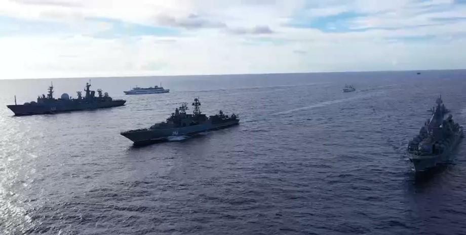 Російські кораблі в Середземному морі. Чим це загрожує Україні