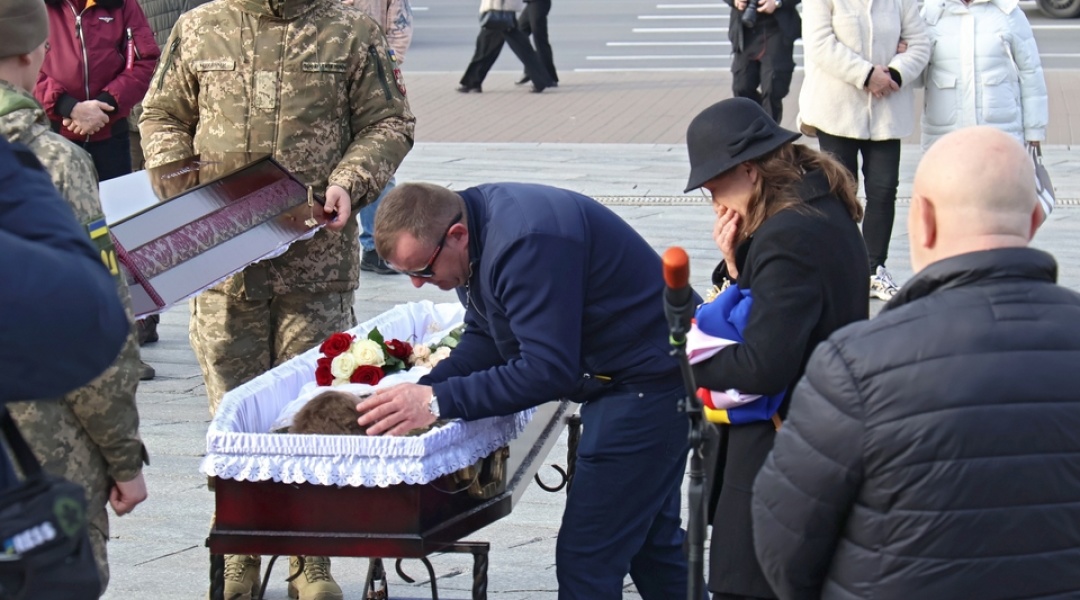 У Києві сьогодні попрощалися з 19-річним добровольцем з Польщі (фото)