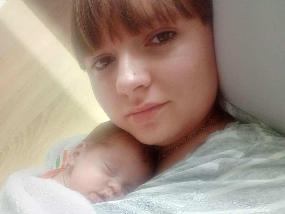 У Львові за чотири місяці виходили дівчинку, яка народилася з вагою 600 грамів