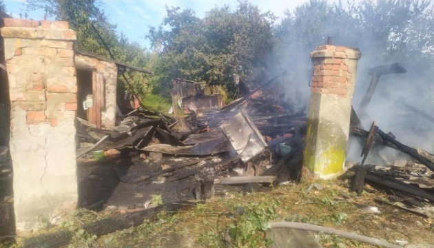 Понад 50 вибухів. Рашисти атакували Чернігівщину