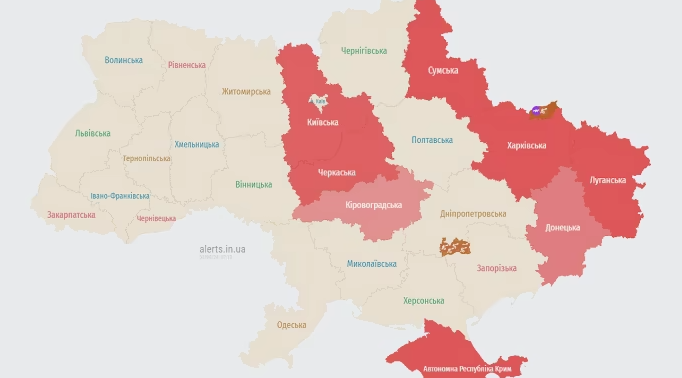 На Київщині зранку зафіксували російські дрони: працює ППО