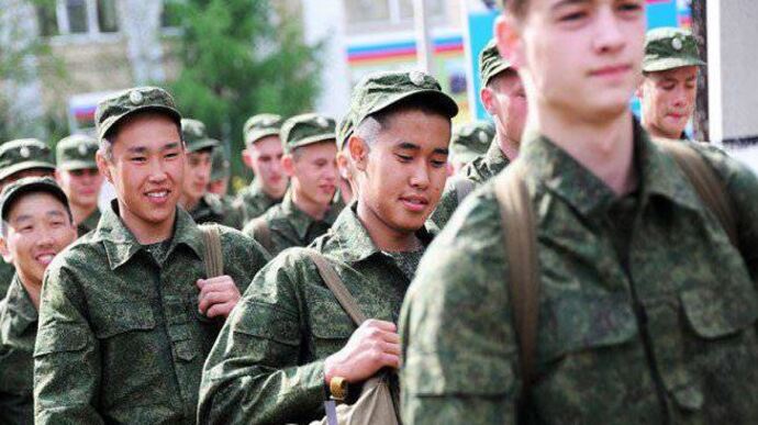 Росія залучає чоловіків з Центральної Азії для війни в Україні - розвідка