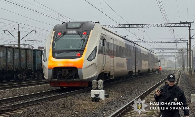 У Львові потяг на смерть збив чоловіка