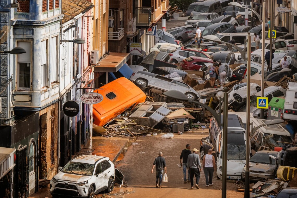 Кількість загиблих через повені зросла до 211: В Іспанії уряд розгортає найбільший мирний контингент