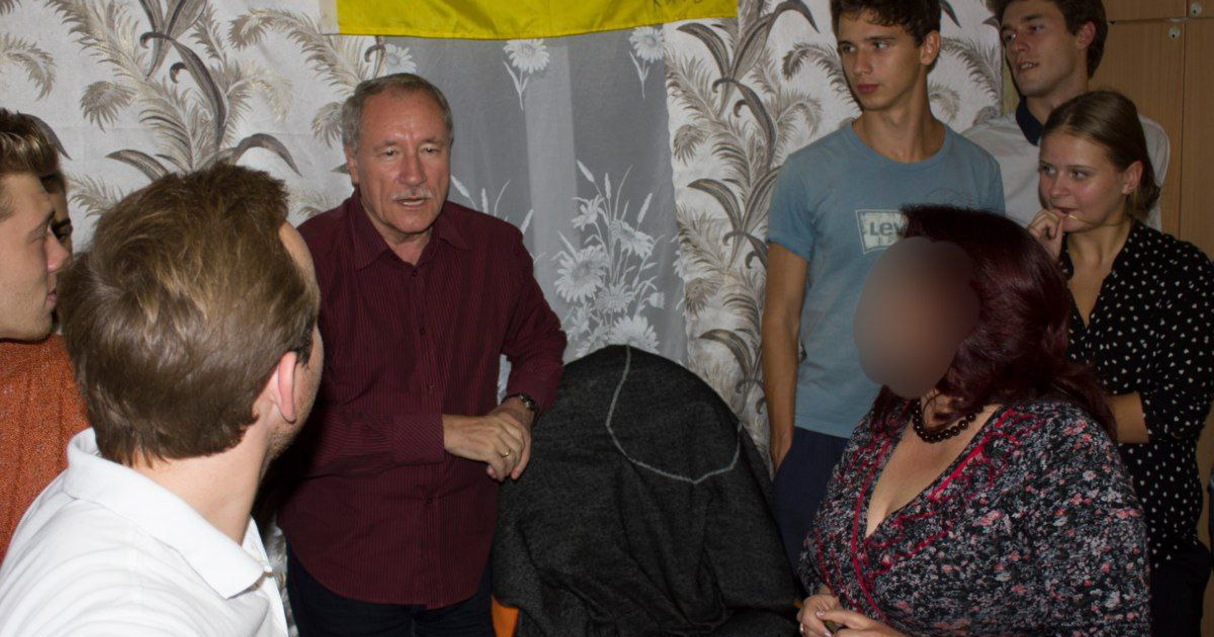 Клав руку на коліна і обіймав: у поліції зробили заяву через поведінку викладача університету у Києві