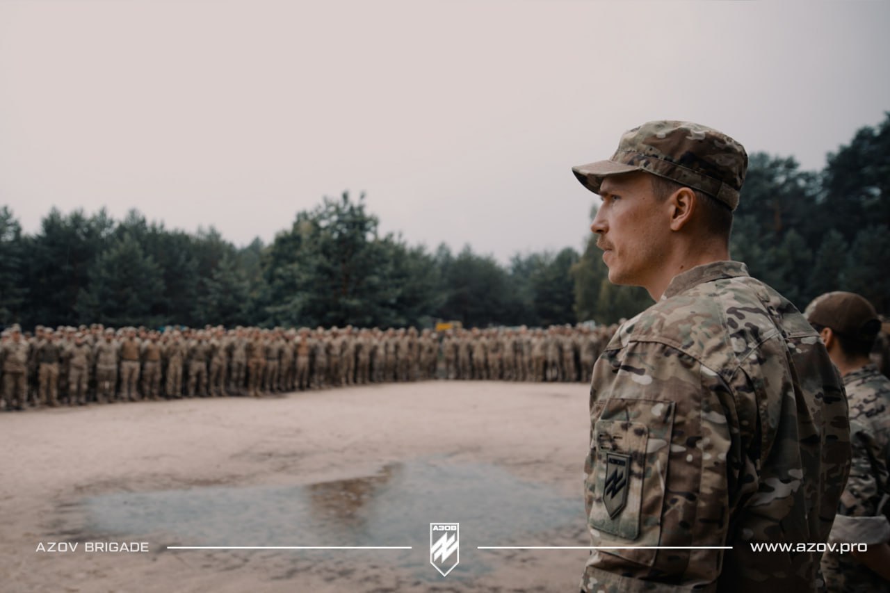 Командир Прокопеко «Редіс» зустрівся з бійцями «Азова»