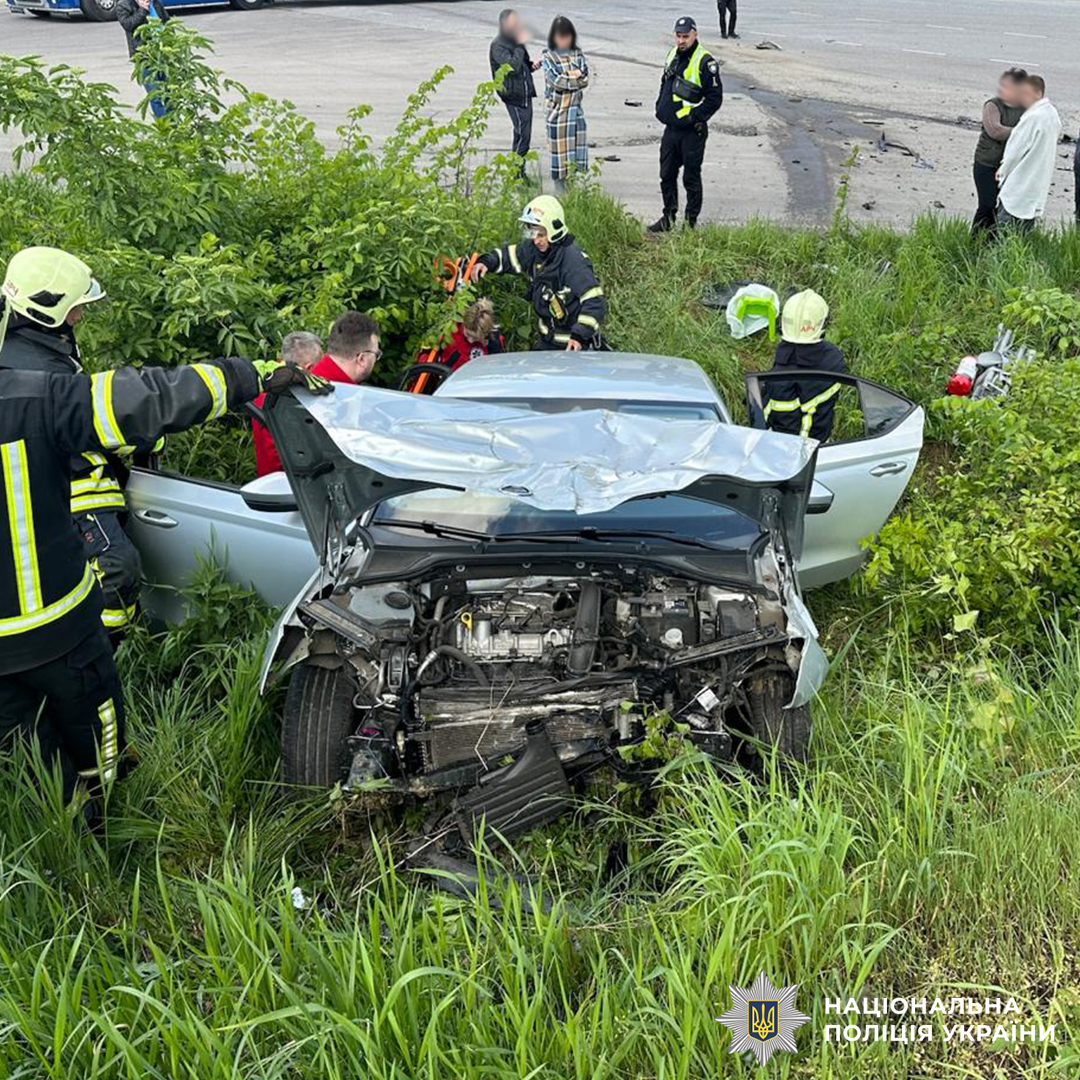 На Львівщині внаслідок автозіткнення травмувалися двоє дітей (фото)