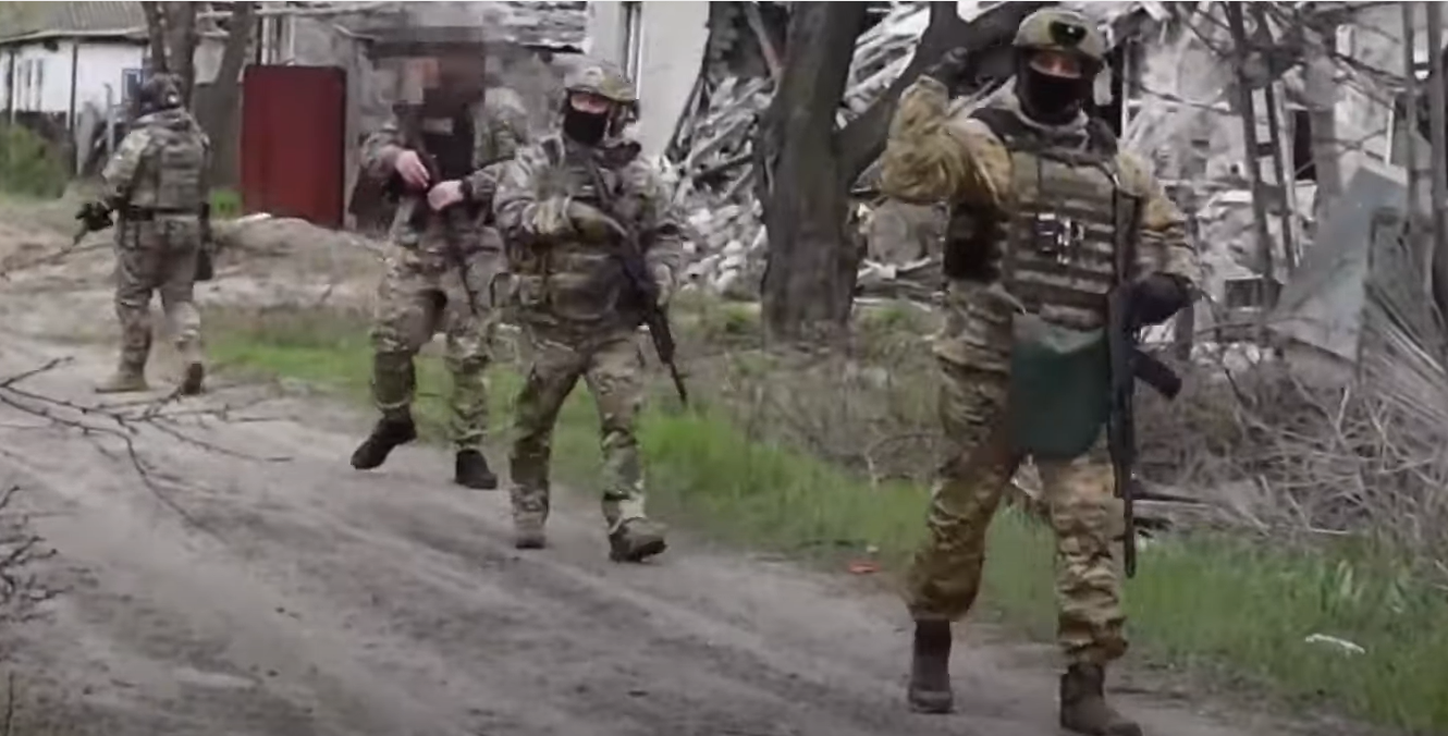 У Лимані знешкодили 9 зрадників, знайшла схрон із російською зброєю