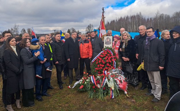 У Польщі українці засвистали російського посла, який приніс вінок радянському генералу