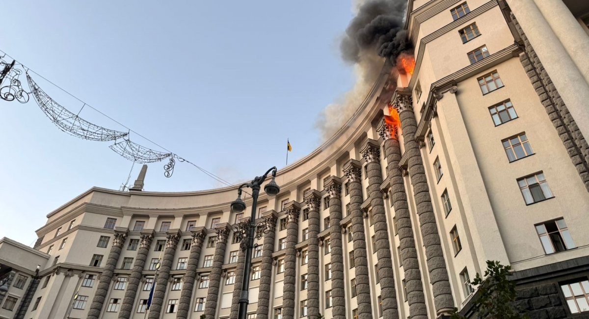 Стало відомо, чим росіяни атакували Кабмін: Це не шахед