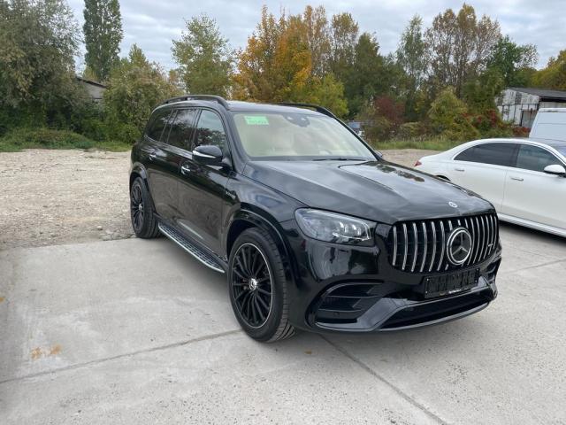 У Києві чоловік підпалив розкішний Mercedes за понад 6,7 мільйона гривень: Палієм виявився водій власниці авто
