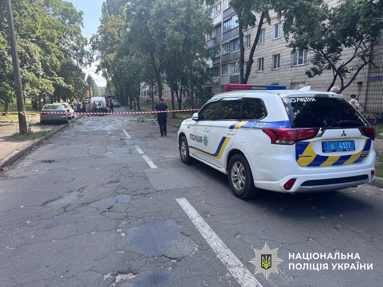 У Києві чоловік підірвав квартиру: є поранені