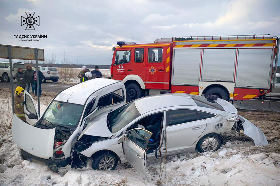 На Львівщині сталася смертельна ДТП. Зіткнулися два автомобілі