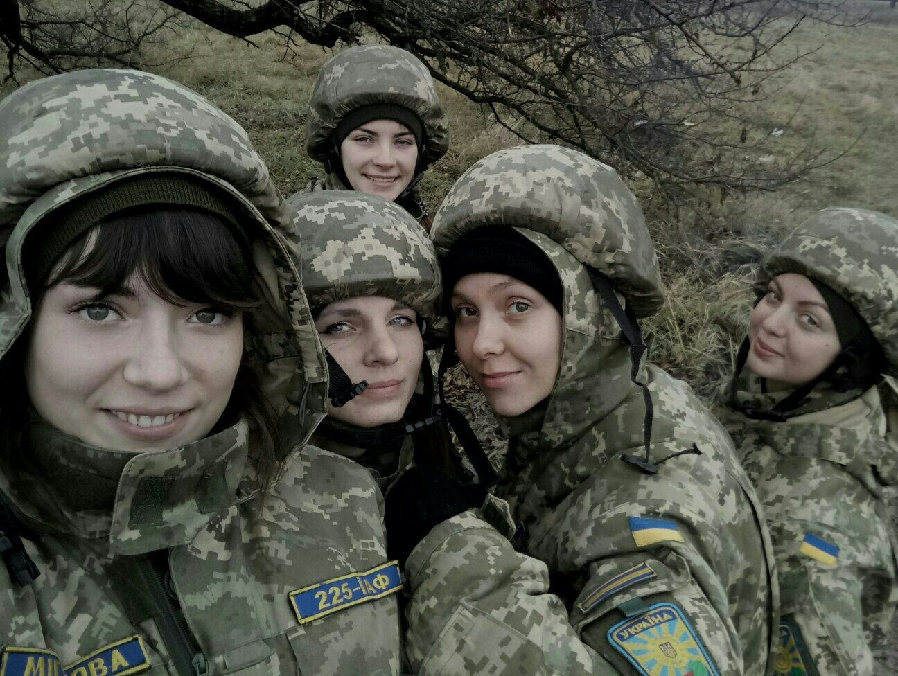 День захисників та захисниць України. Як ставляться до цього жінки і чи готові до цього в ЗСУ