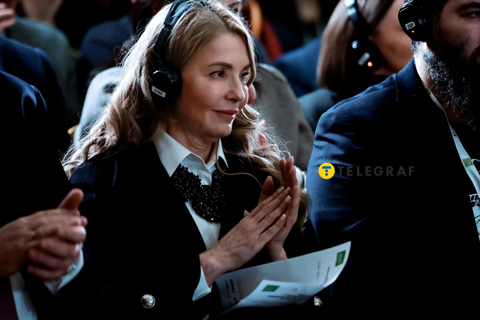 Змінила фірмову косу: Тимошенко приголомшила соцмережі новим образом (фото)