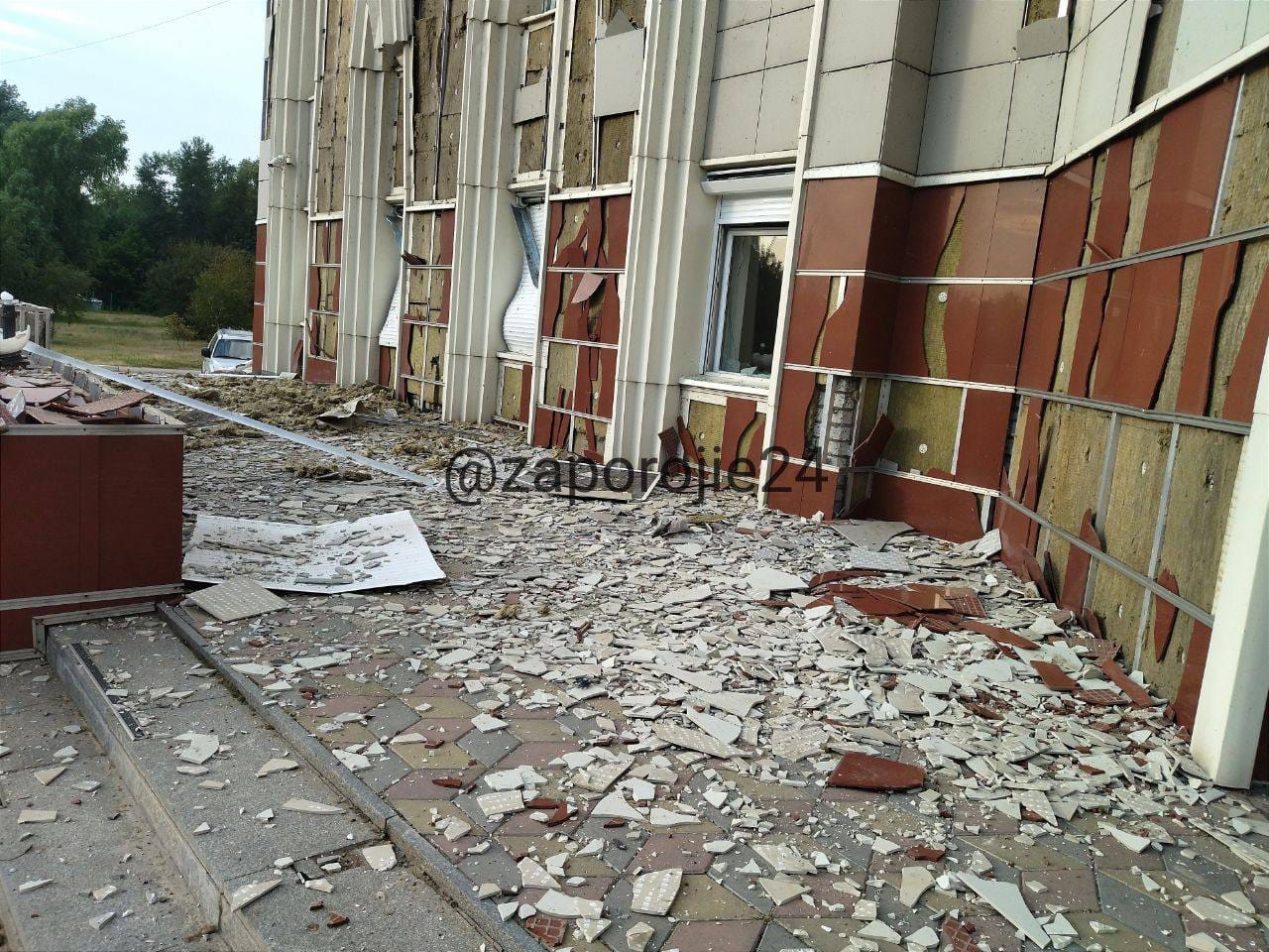 Рашисти атакували Енергодар. Влучили у міськраду