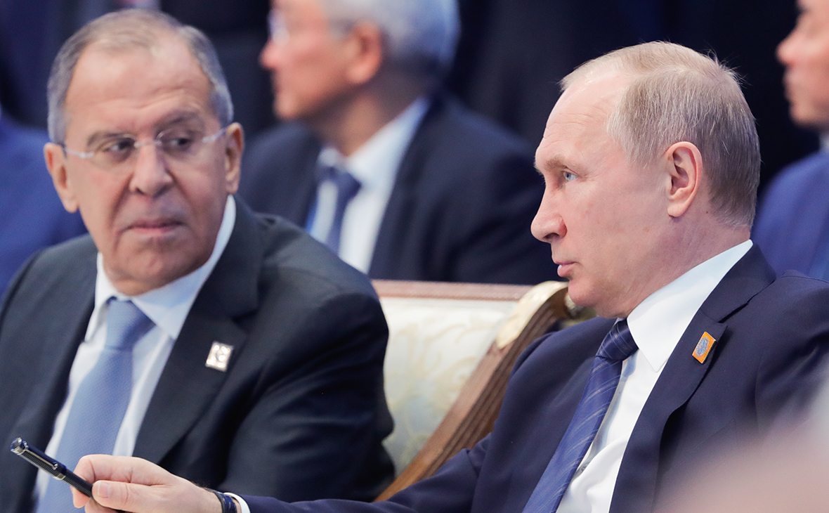 Євросоюз збирається заморозити активи Путіна і Лаврова