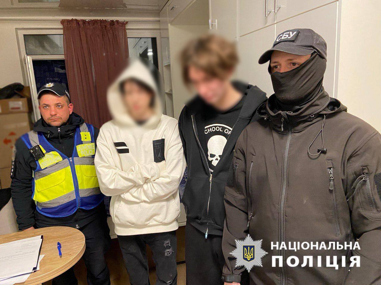 У Києві поліція затримала молодиків, які вмикали російську музику після атаки на Суми