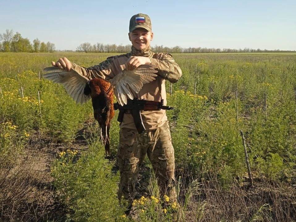 Росіяни хизуються вбитими тваринами. Зоозахисники зібрали нові докази екоциду