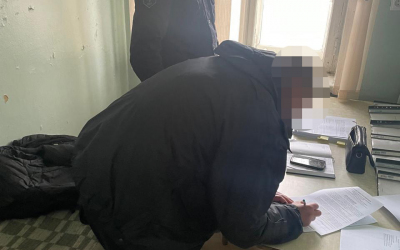У Кременчуці поліцейський із кумою виманили у пораненого бійця 600 тисяч гривень