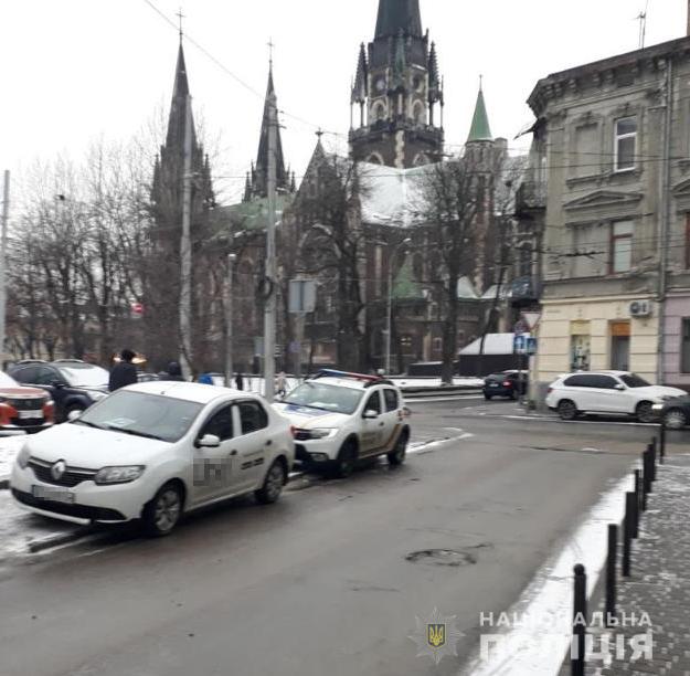 У Львові іноземець на «Рено» збив 77-річну пенсіонерку