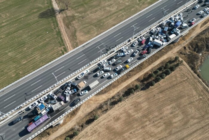 Через туман у Китаї сталася масштабна ДТП за участі 200 автомобілів