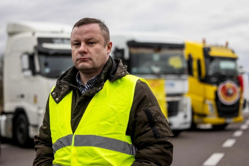 Воїни УПА - злочинці, а у Львові - культ вбивств. Що відомо про організатора блокади на кордоні Меклера