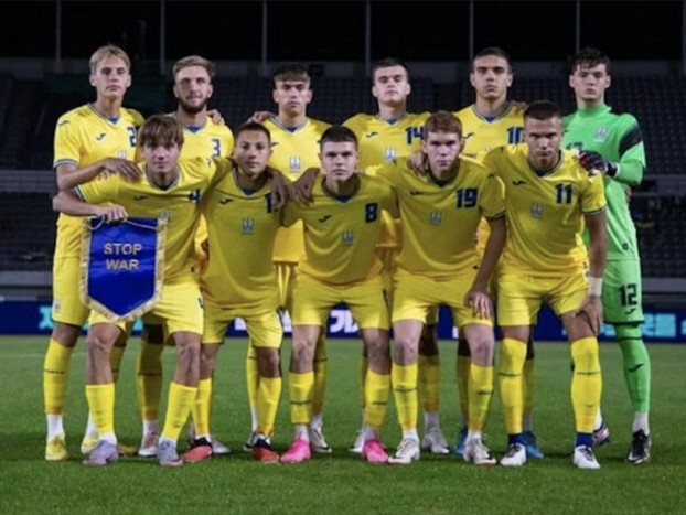 Українська збірна розгромила швейцарців і вийшла на юніорський чемпіонат Європи з футболу