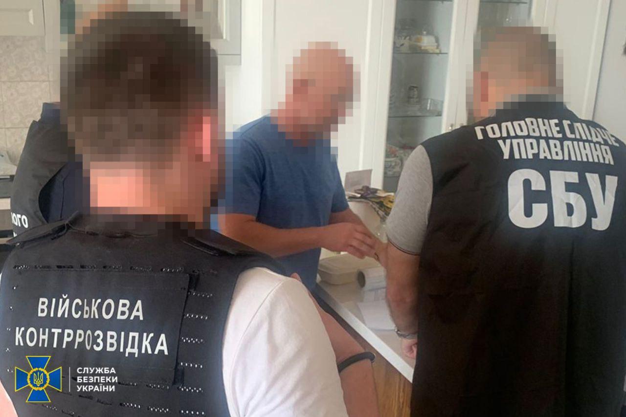 Експосадовця Міноборони підозрюють у постачанні непридатної зброї для ЗСУ