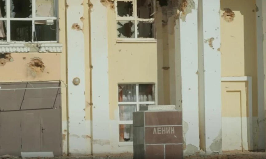 В Суджі знесли пам’ятник Леніну