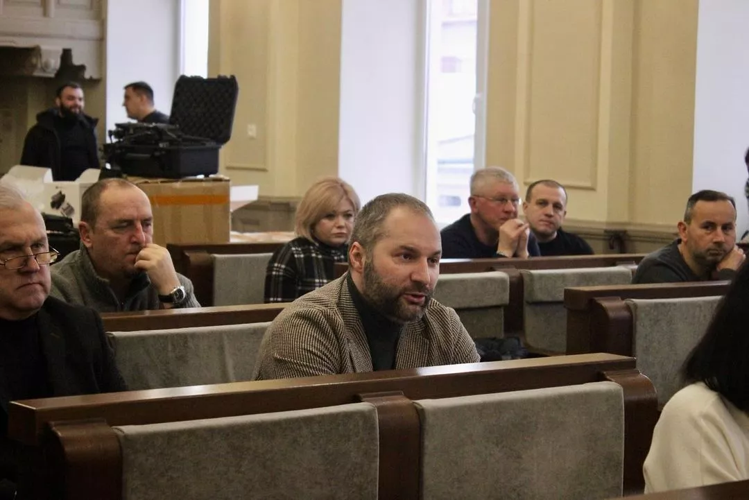 У Коломиї звільнили секретаря міськради, бо обізвав депутатку відьмою